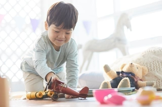 子供とおもちゃ